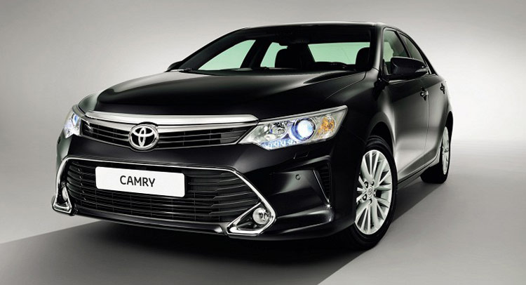Toyota Camry Facelift 2015
