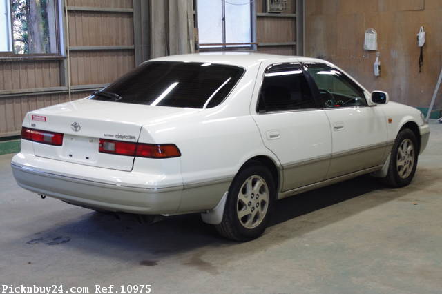 Toyota Camry Gracia