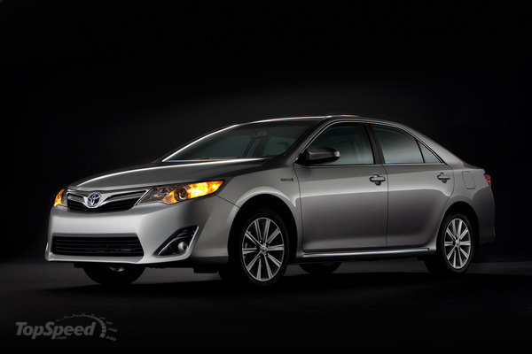 Toyota Camry Hybrid 2013