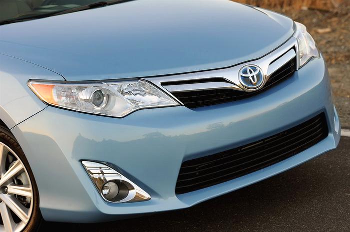 Toyota Camry Hybrid 2013