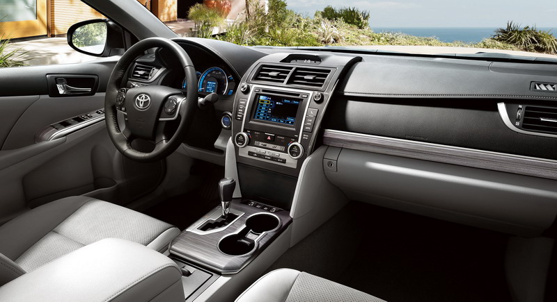 Toyota Camry Hybrid 2014