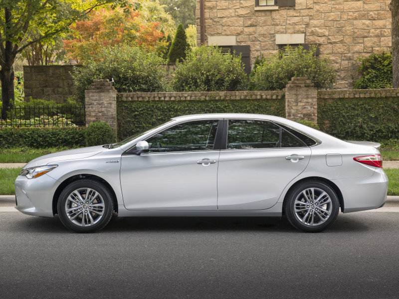 Toyota Camry Hybrid 2015