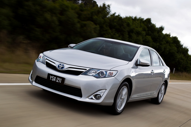 Toyota Camry Hybrid 2015