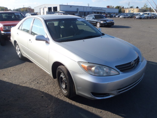 Toyota Camry Le 2002
