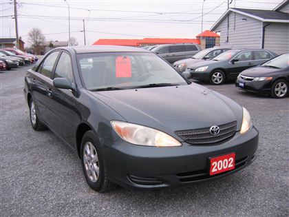 Toyota Camry Le 2002