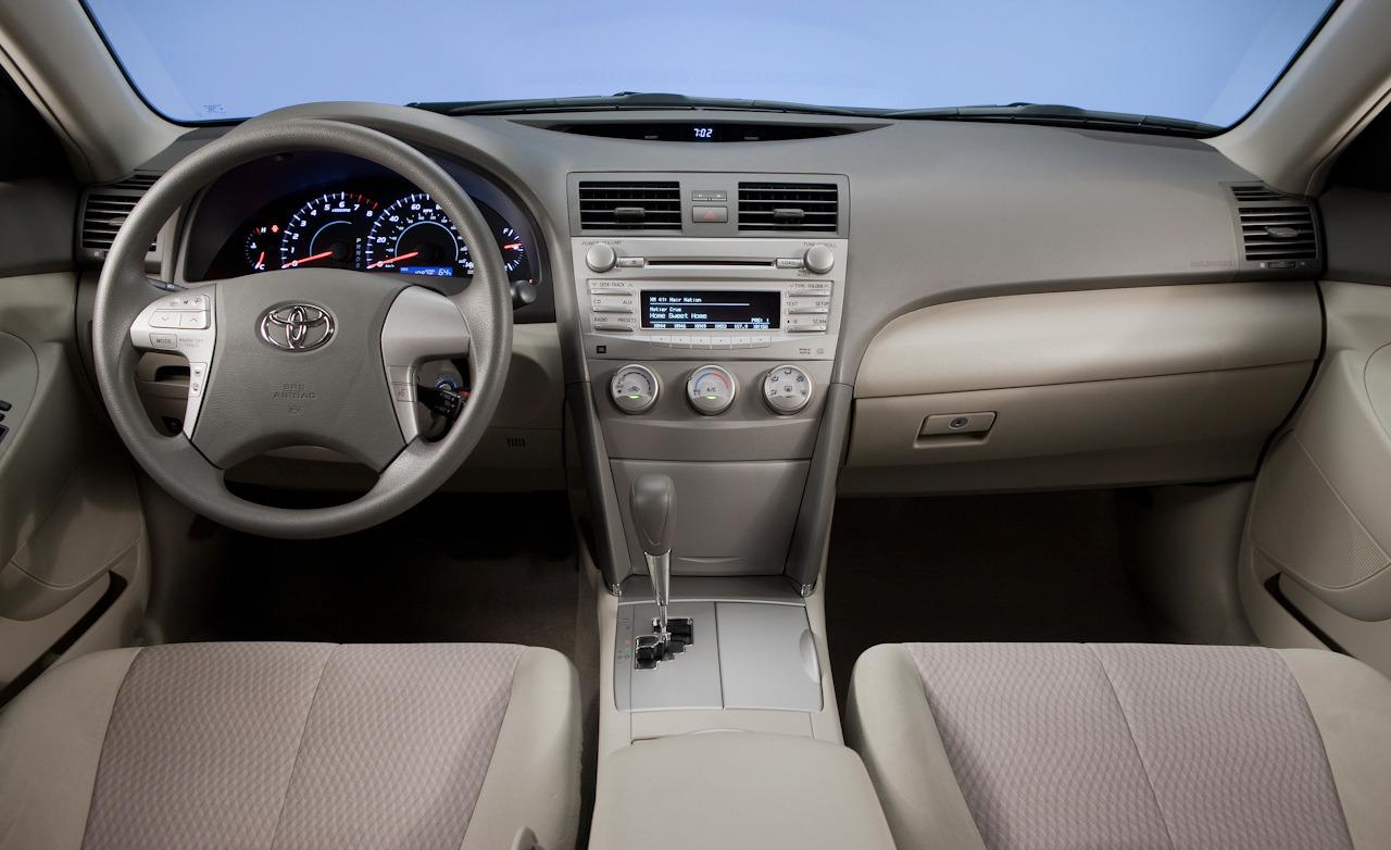 Toyota Camry Le 2005