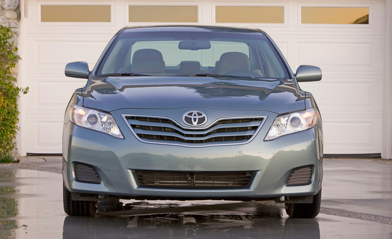 Toyota Camry Le 2011