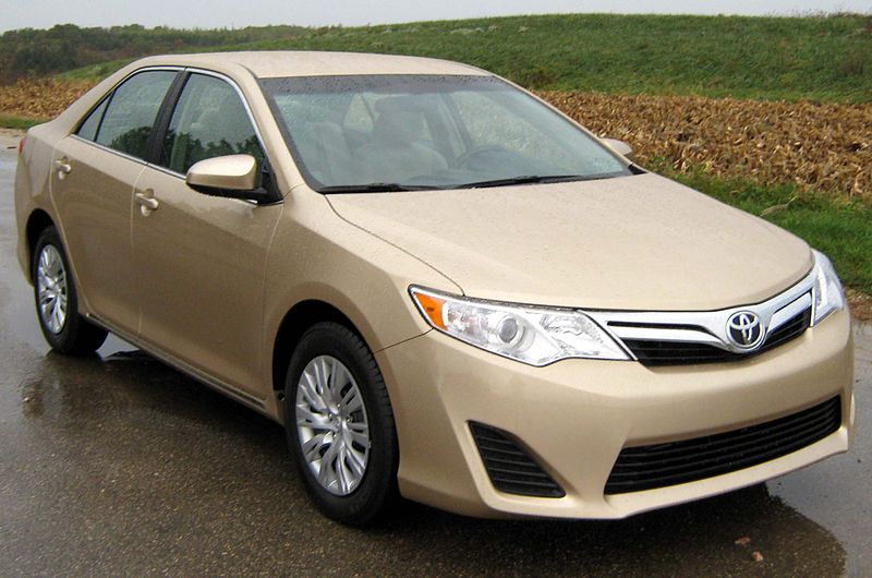 Toyota Camry Le 2012
