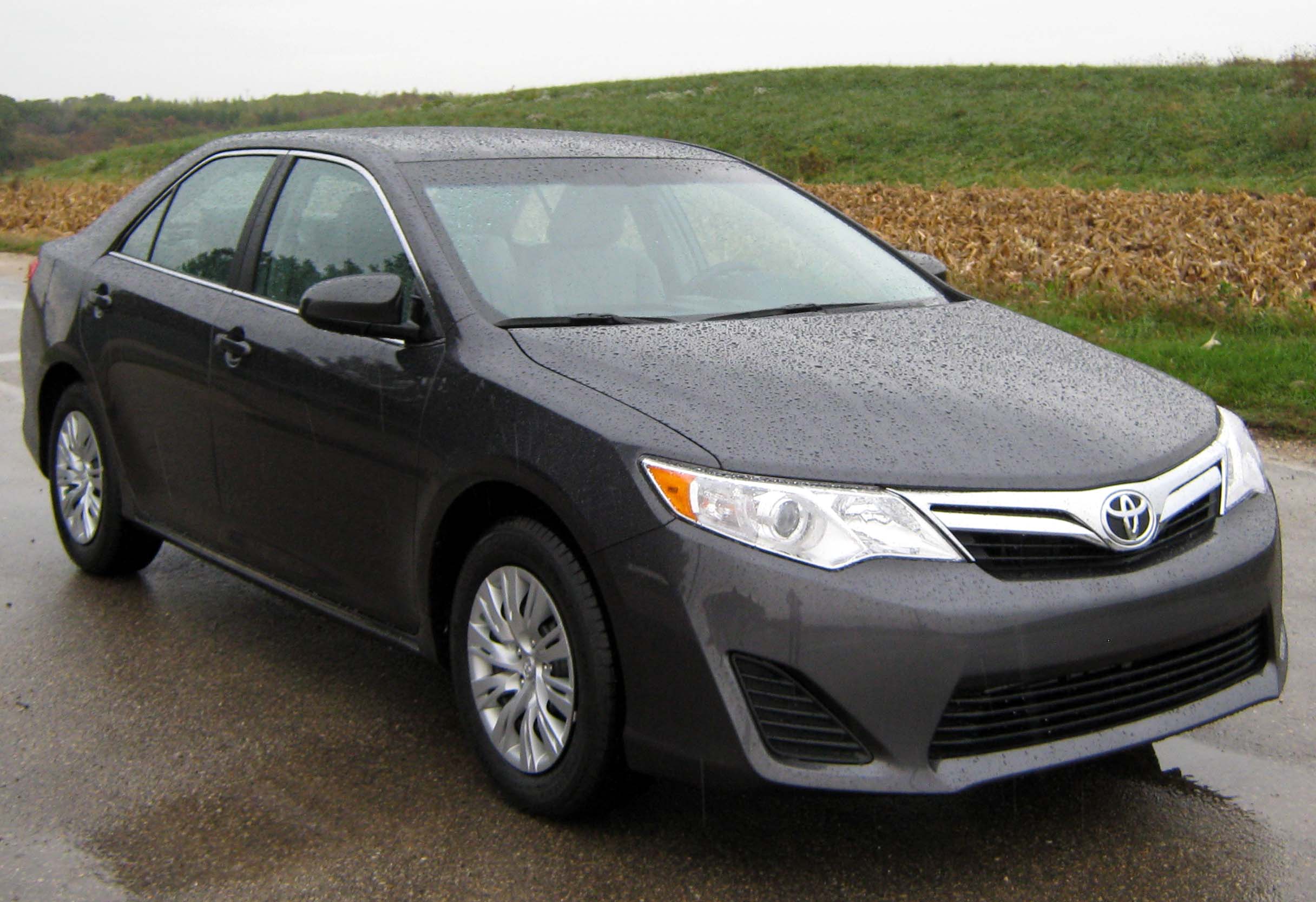 Toyota Camry Le 2012