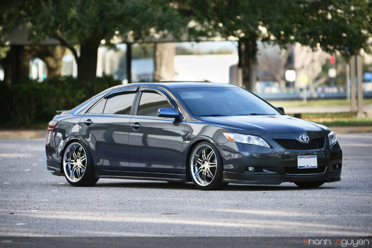 Toyota Camry Le V6