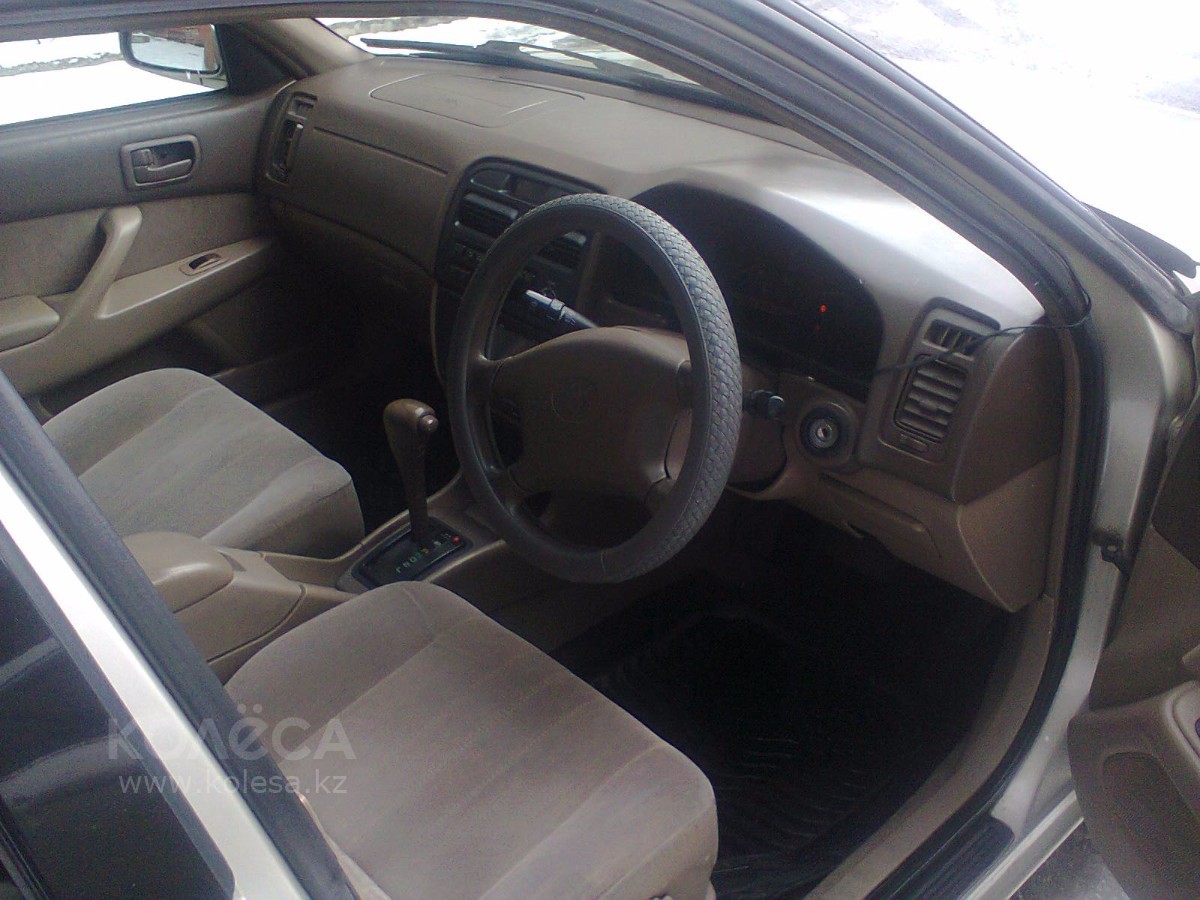 Toyota Camry Lumiere