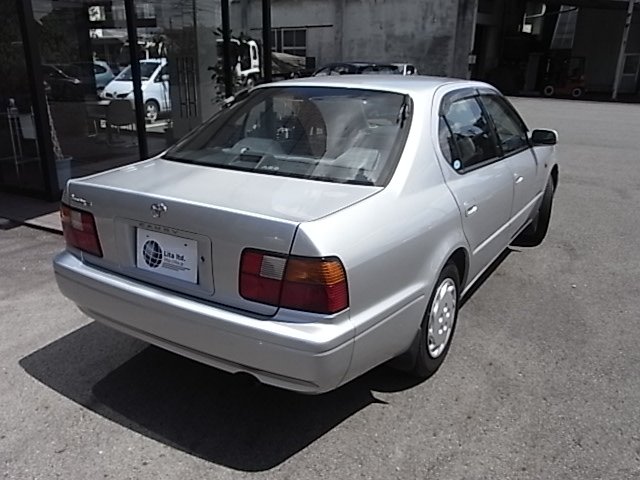 Toyota Camry Lumiere