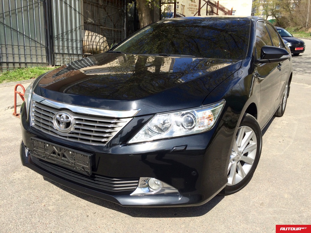 Toyota Camry Premium