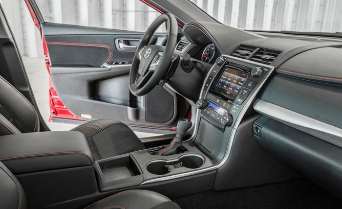 Toyota Camry Premium