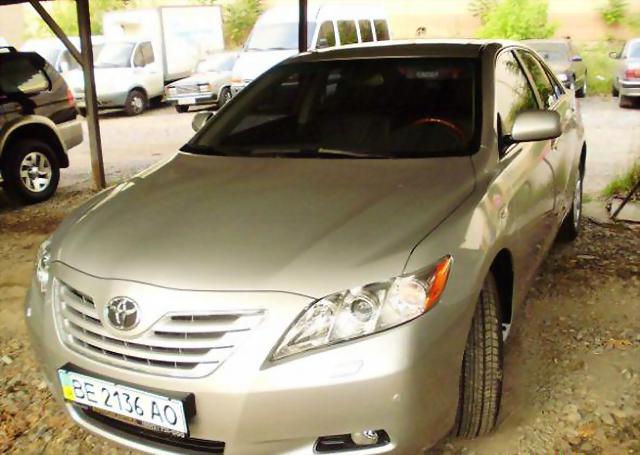 Toyota Camry Premium