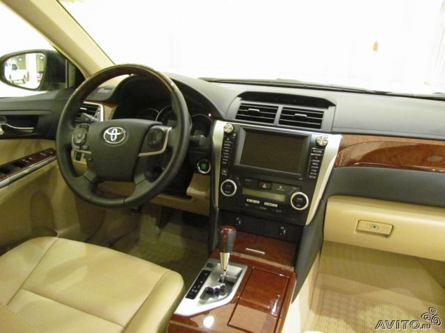 Toyota Camry Prestige