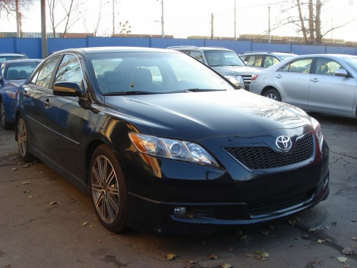 Toyota Camry Sport