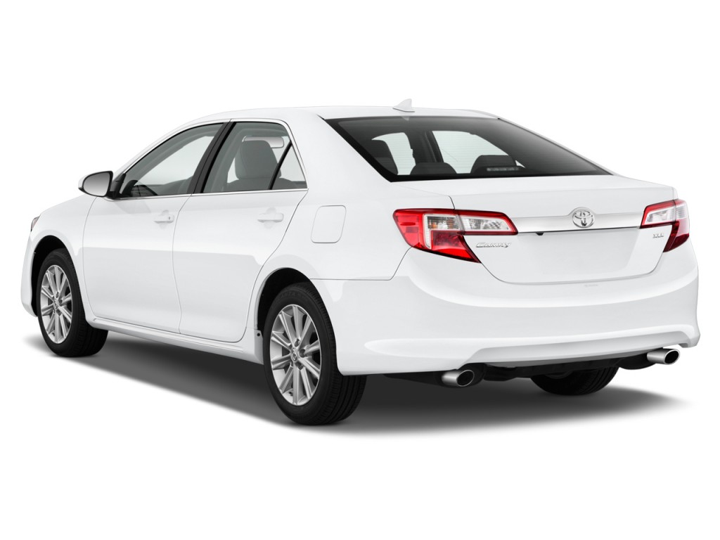 Toyota Camry V4