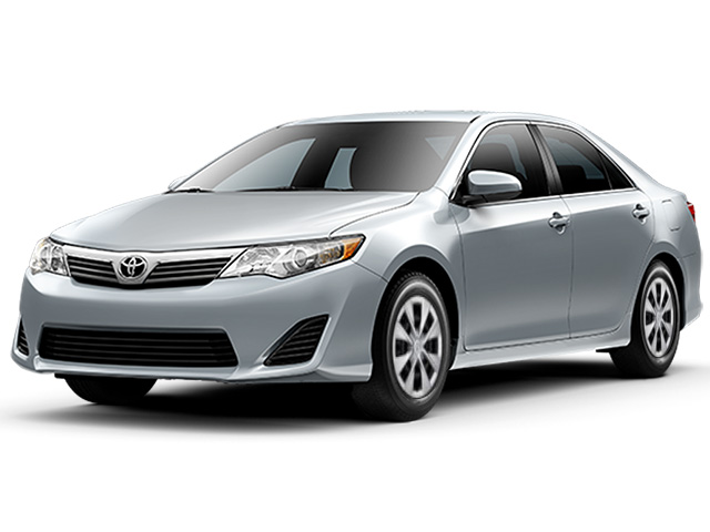 Toyota Camry White 2014