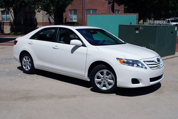 Toyota Camry White