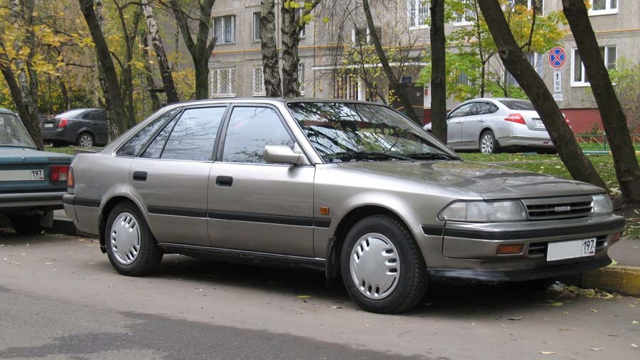 Toyota Carina 2