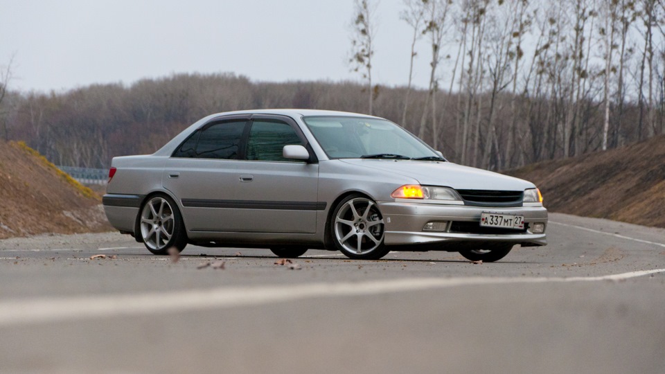 Toyota Carina 212