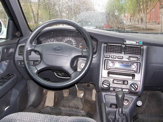 Toyota Carina E 1997
