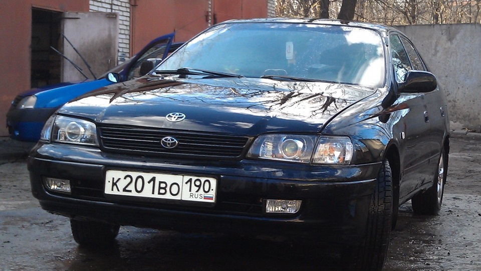 Toyota Carina E Sedan