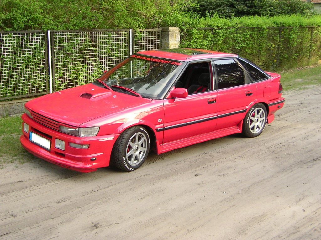 Toyota Corolla 1.6 Liftback