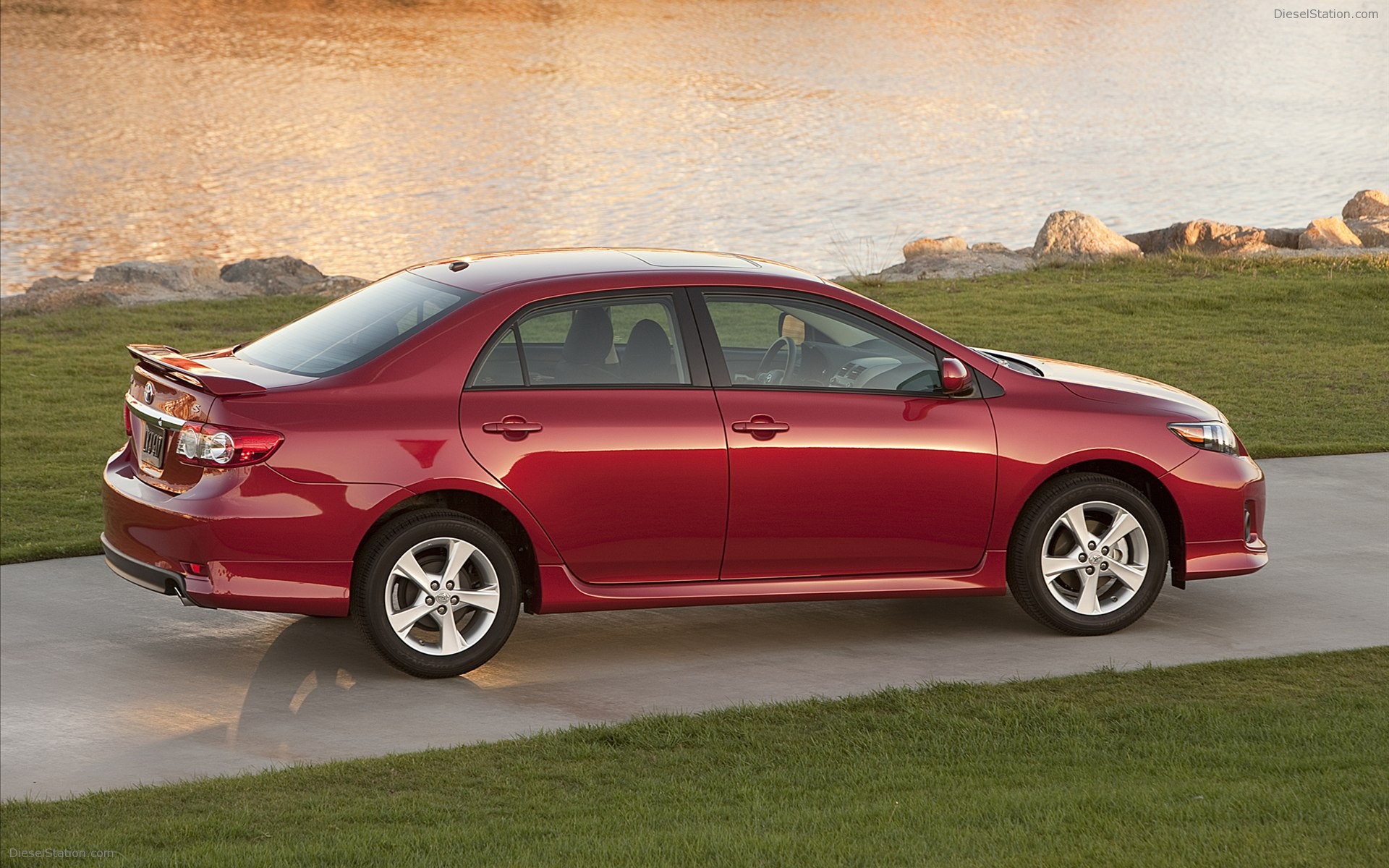 Toyota Corolla 13