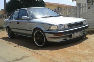 Toyota Corolla 16