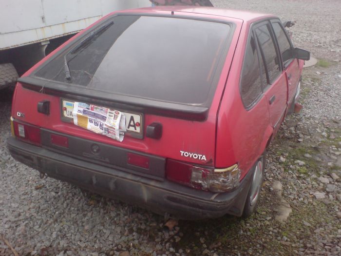 Toyota Corolla 16