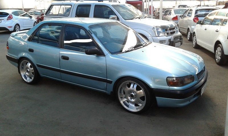 Toyota Corolla 180