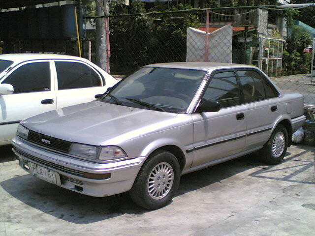 Toyota Corolla 1990