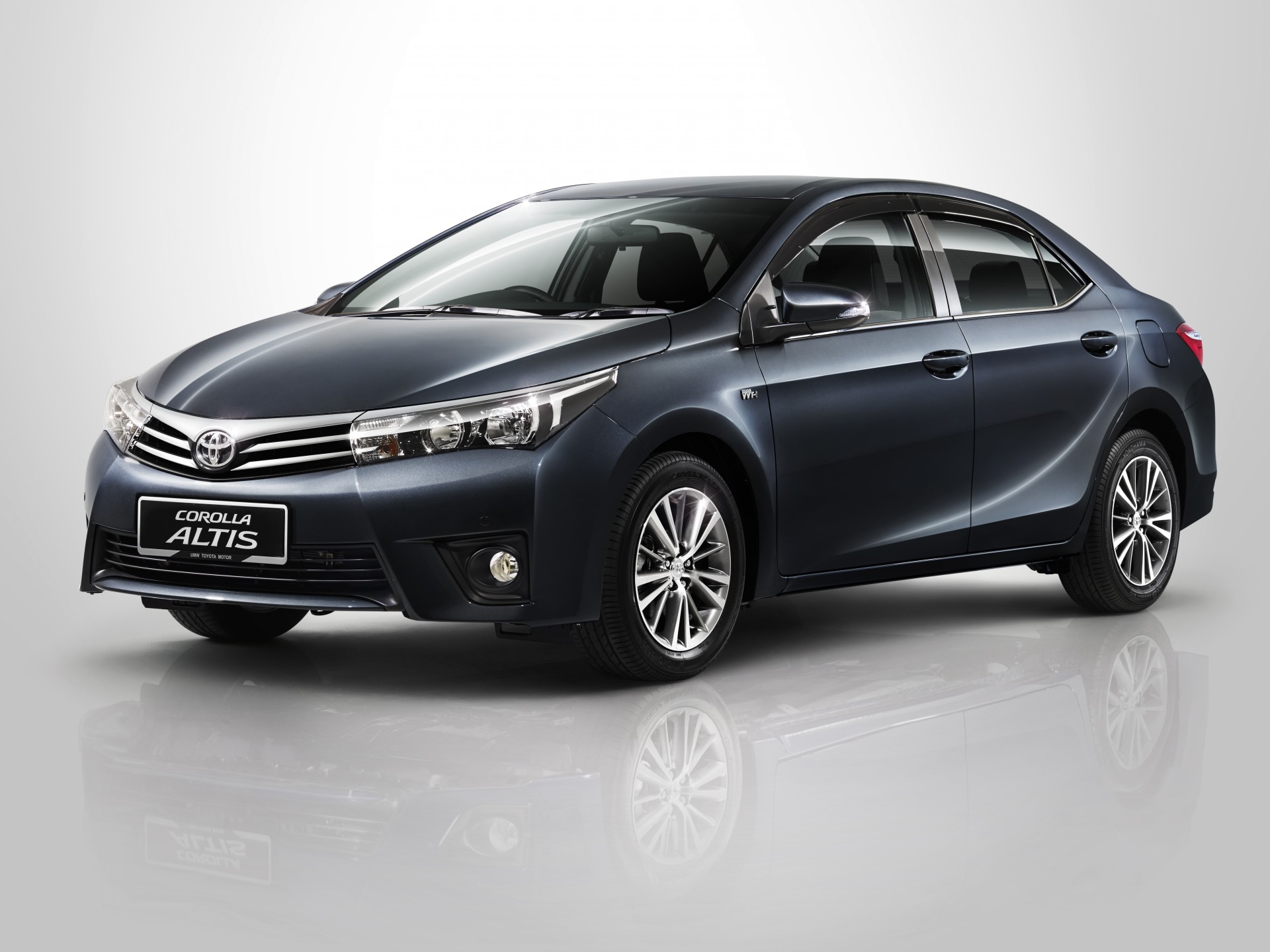 Toyota Corolla Altis 2015
