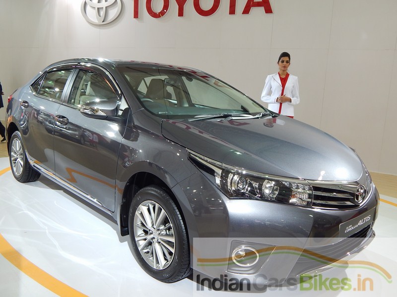 Toyota Corolla Altis 2016