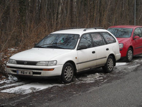 Toyota Corolla E100