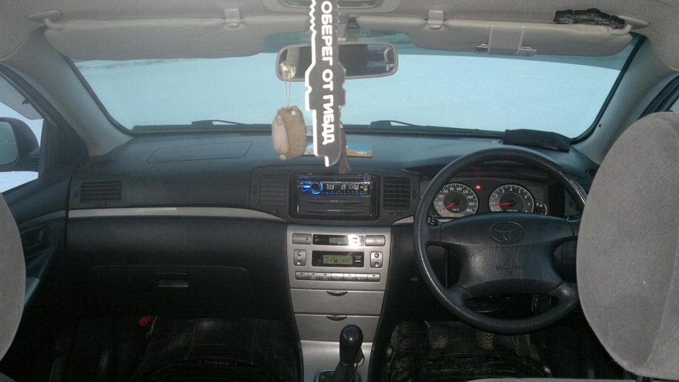 Toyota Corolla Fielder 2010