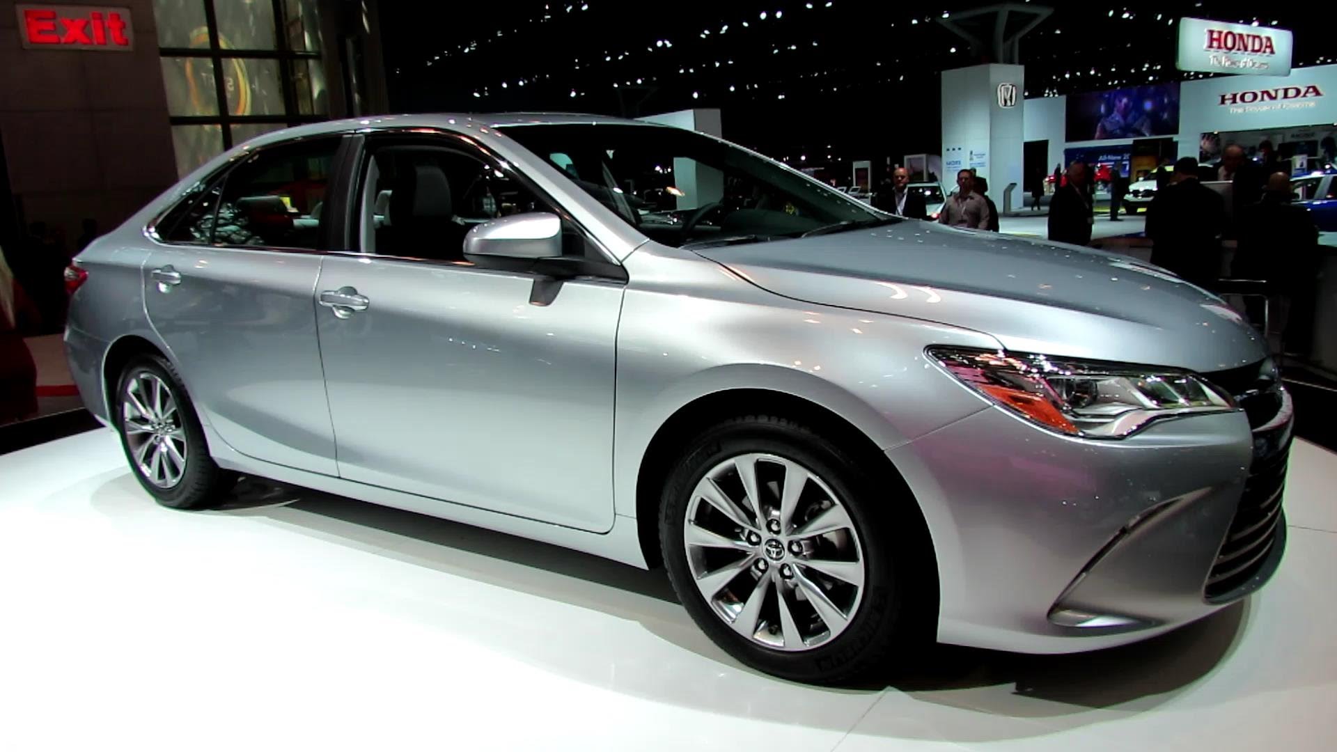 Toyota Corolla Hybrid 2015