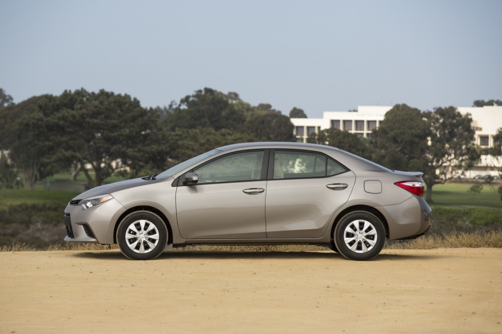 Toyota Corolla Le Eco 2015