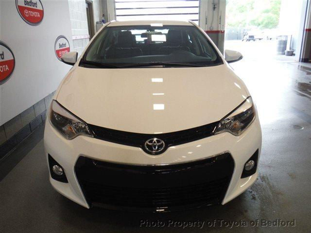 Toyota Corolla S Premium 2015