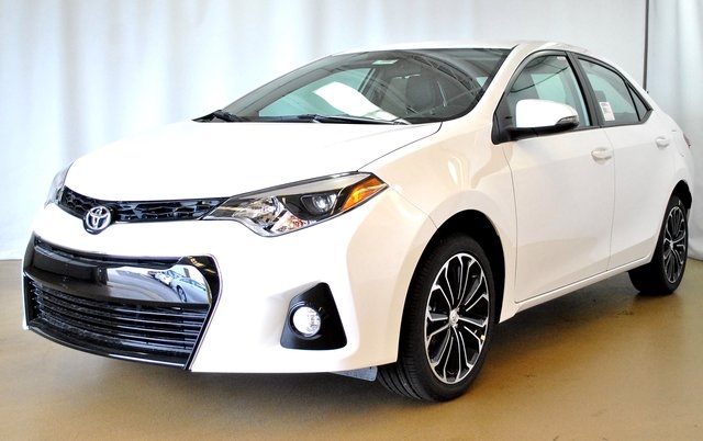 Toyota Corolla S Premium 2015