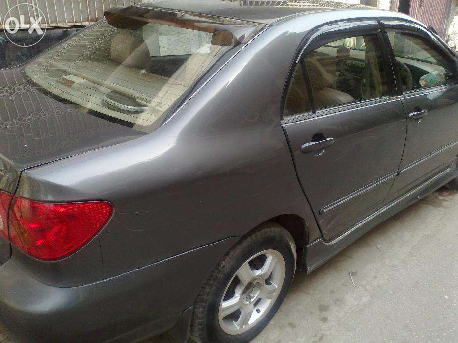 Toyota Corolla Se Saloon