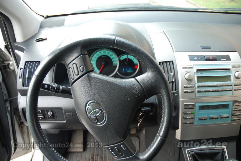 Toyota Corolla Verso 1.8 Vvt-I