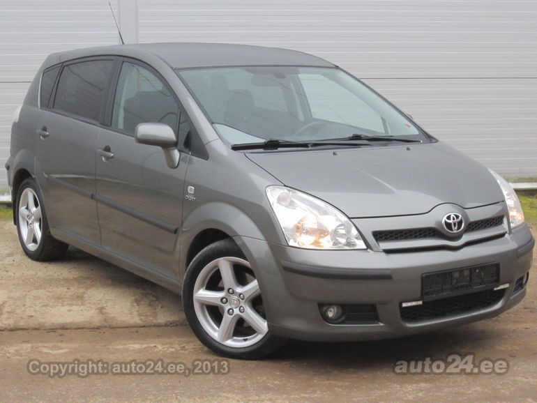 Toyota Corolla Verso 2.2 D-Cat