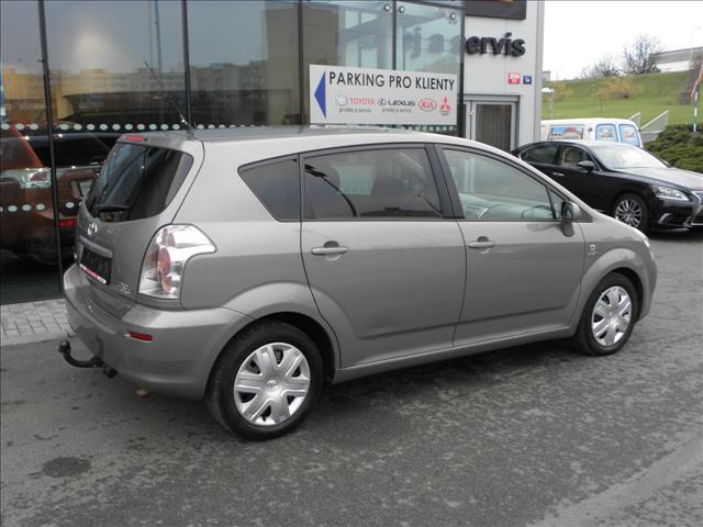 Toyota Corolla Verso 2.2 D