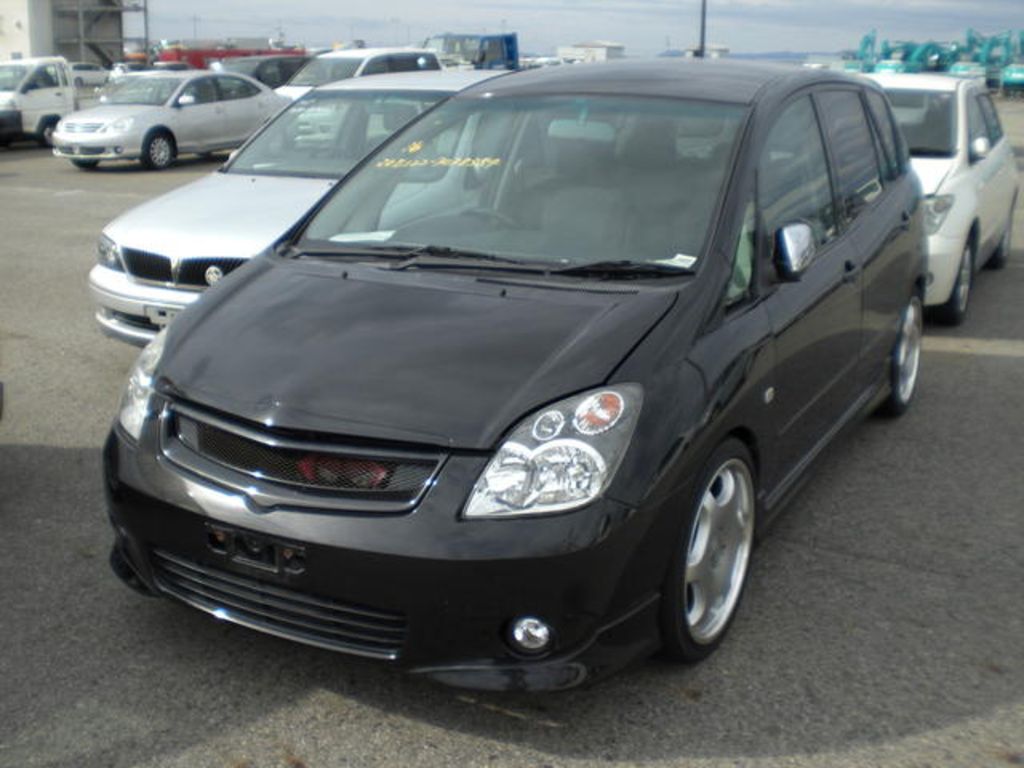 Toyota Corolla Verso 2005