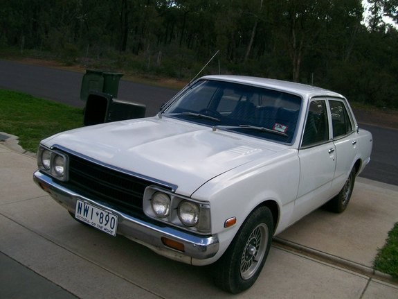 Toyota Corona 1975