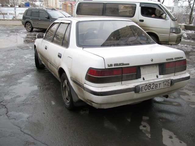 Toyota Corona 1990