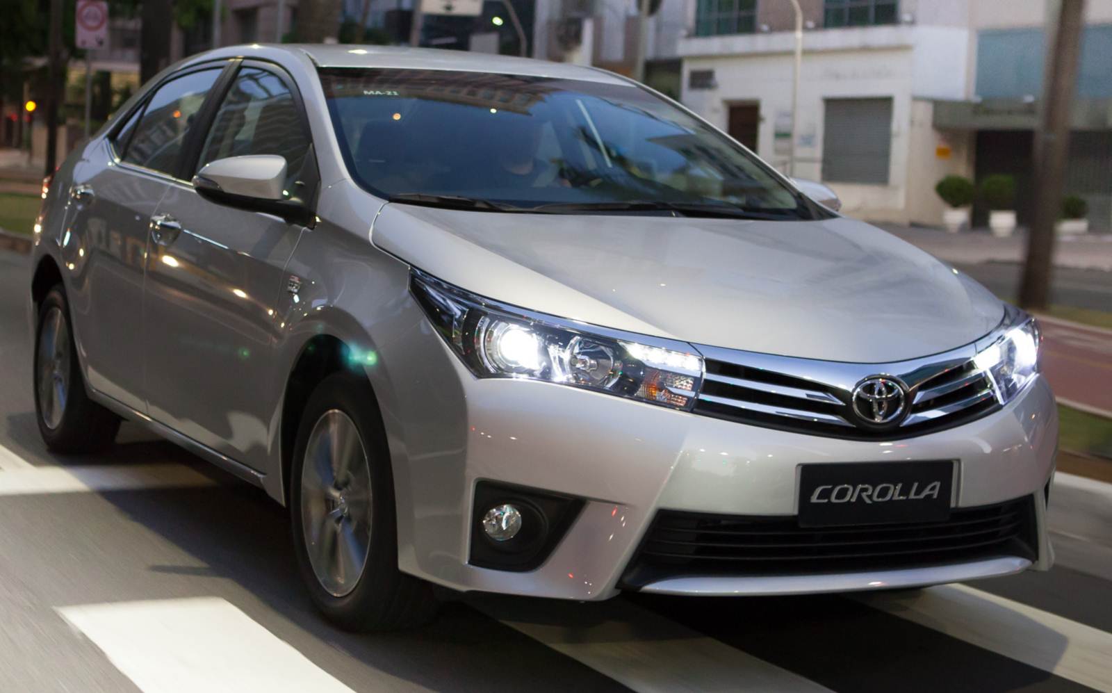 Toyota Corona 2015